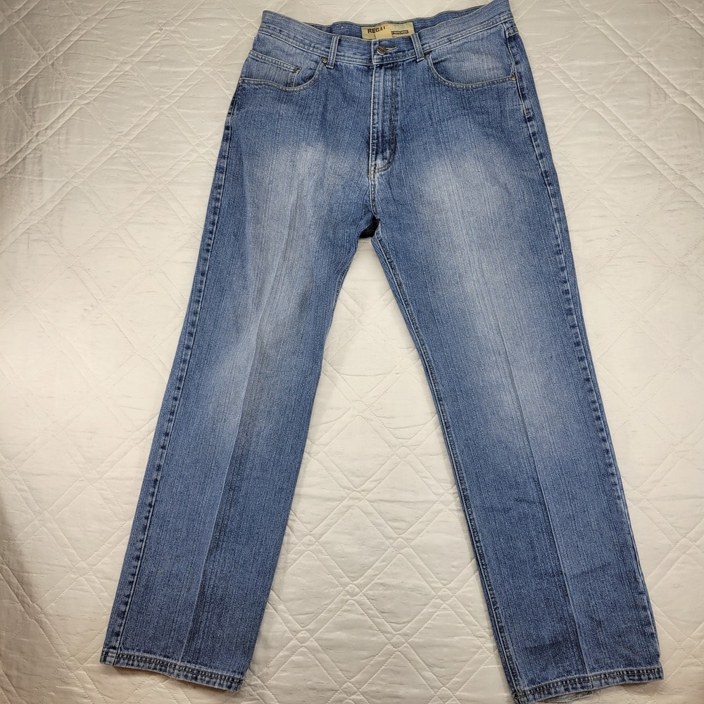 REGAL Jeans distressed‎ pleated blue jeans size 38X33